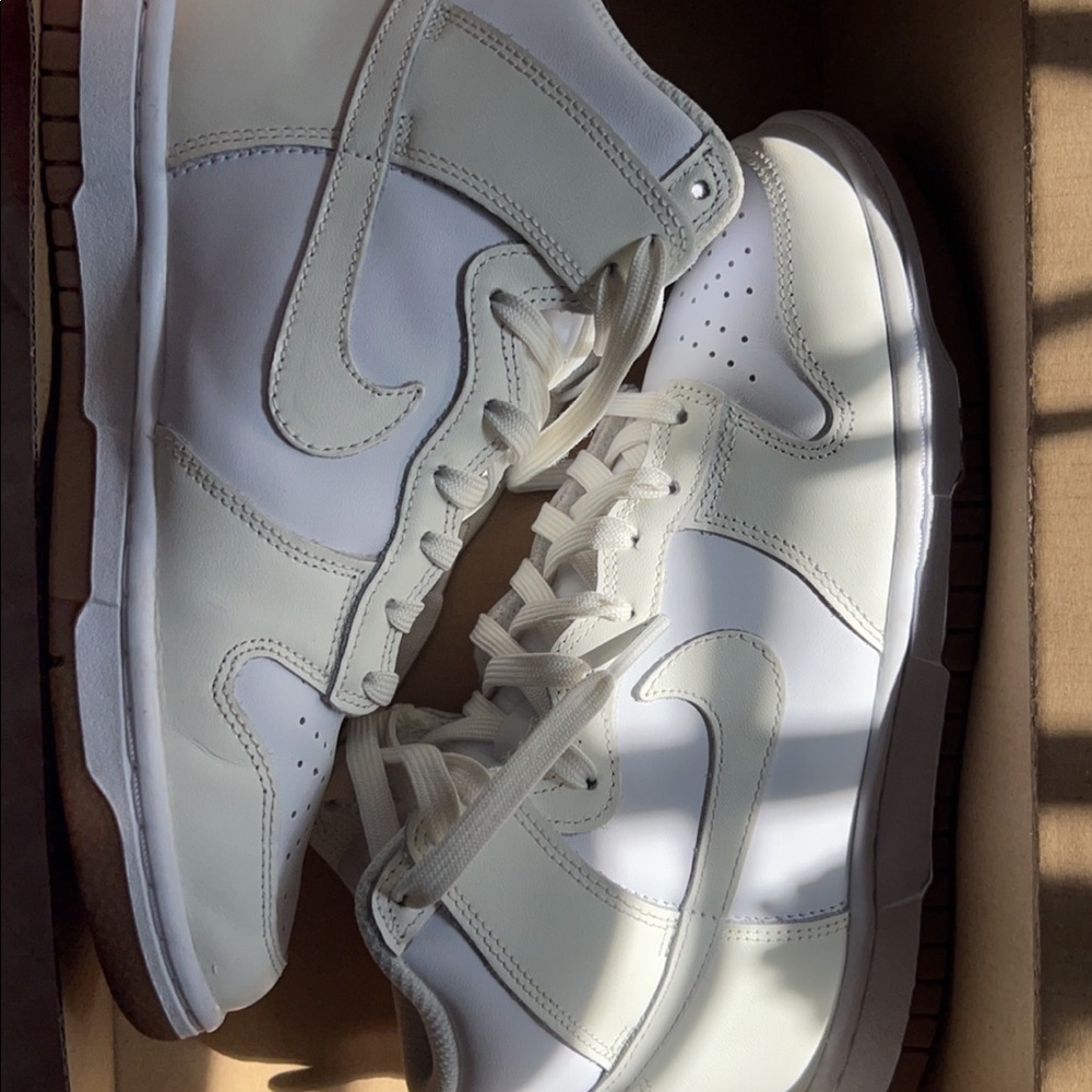 W Nike Dunk High